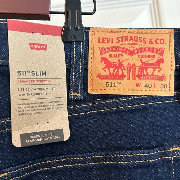 Levi's Men’s 511 Dark Blue Slim Stretch NWT Jeans 40x30 - Picture 6 of 9